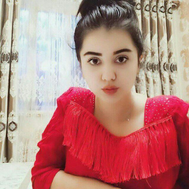 Yekaterina Gusevaning yalangoch fotosurati