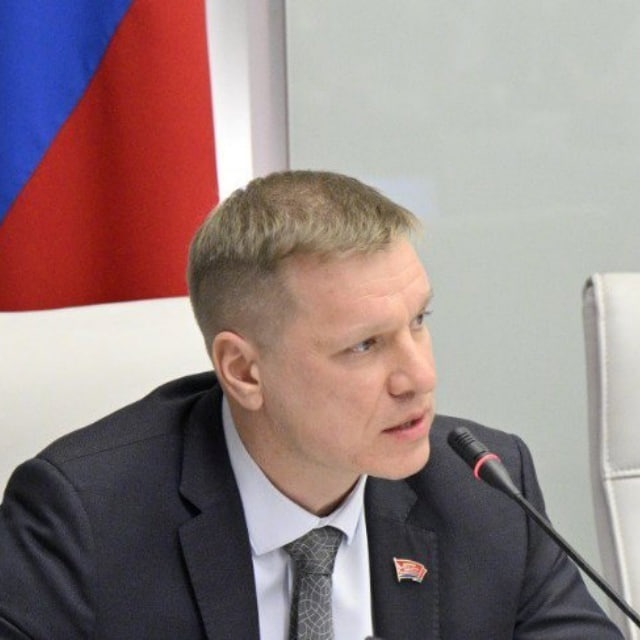 Александр Новиков
