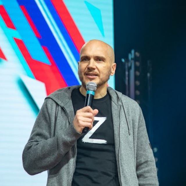 Дмитрий Голубков