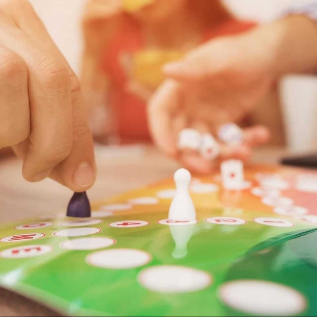 Комплекс, который играет в игры