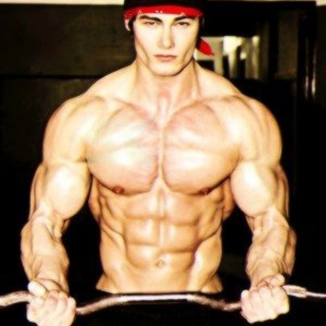 Shaffof panties orqali mushukning fotosurati