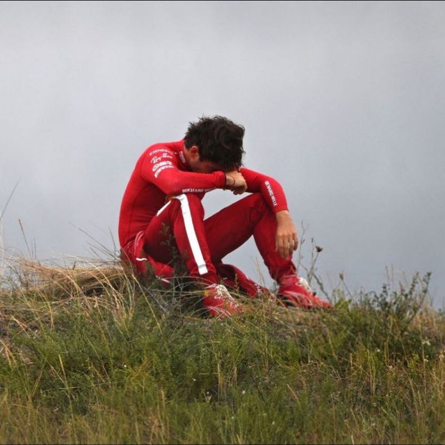 лунная призма, дай мне сил блять.