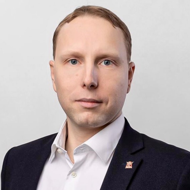 На свяZи ПестОV