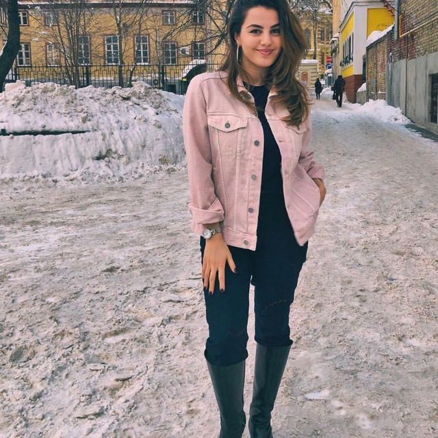 Telefon orqali etuk ayollar bilan tanishish