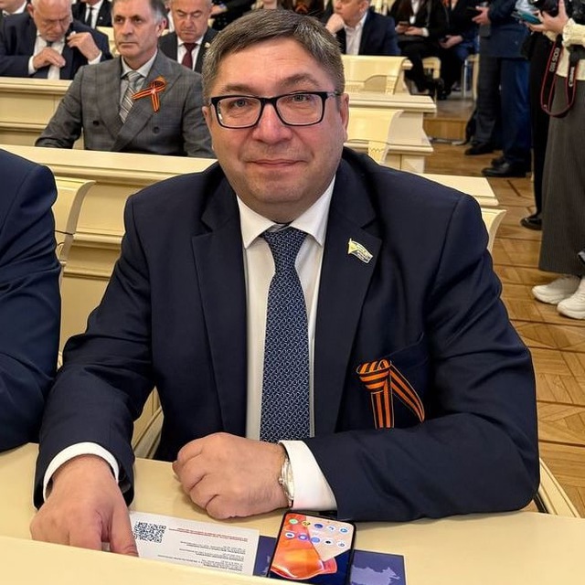 Леонид Николаев